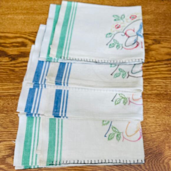 Vintage Linen Embroidered Towels Silver & Flowers Very Nice Set of 4 Cottagecore - Picture 3 of 7